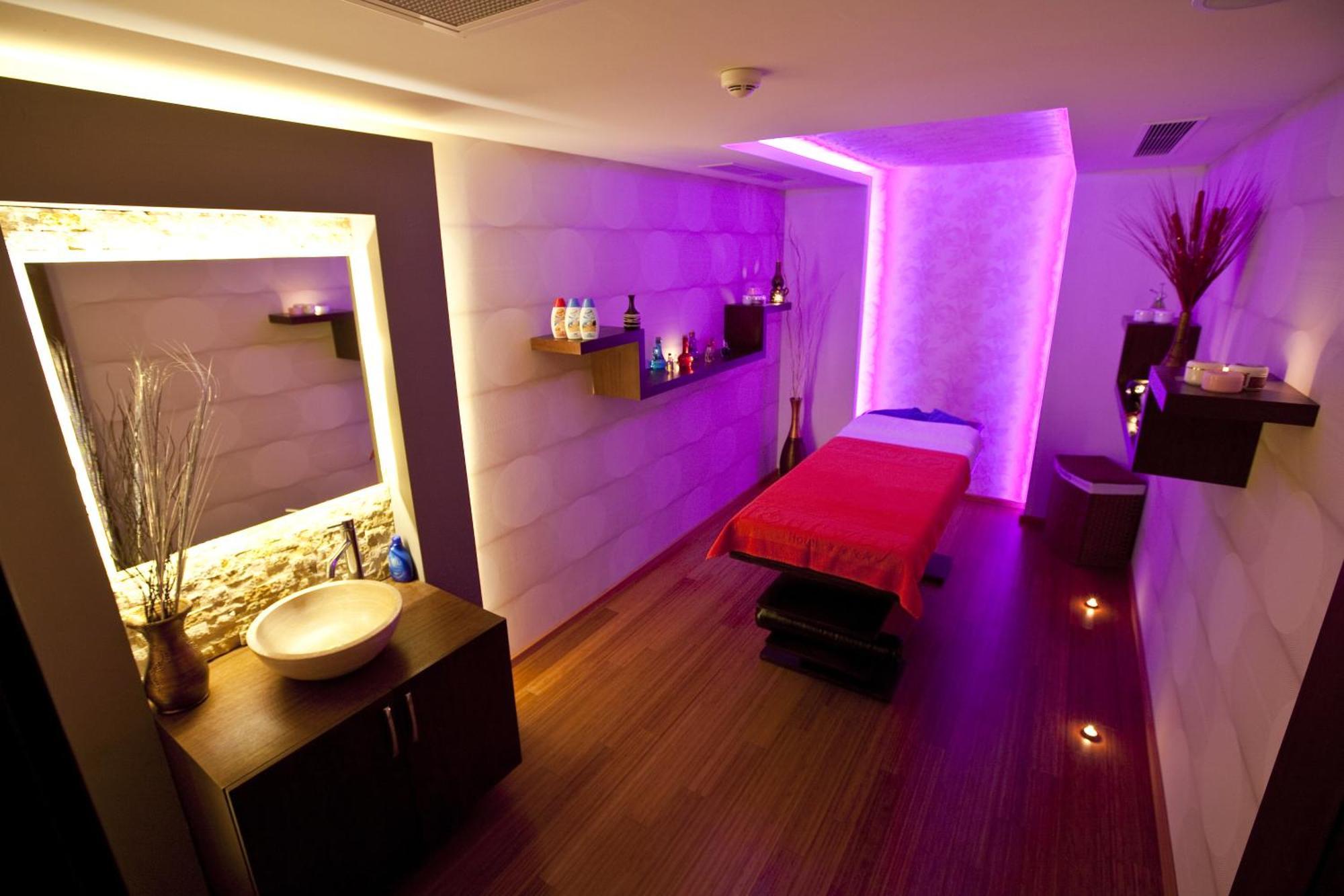Fourway Hotel&Spa Dortyol Buitenkant foto