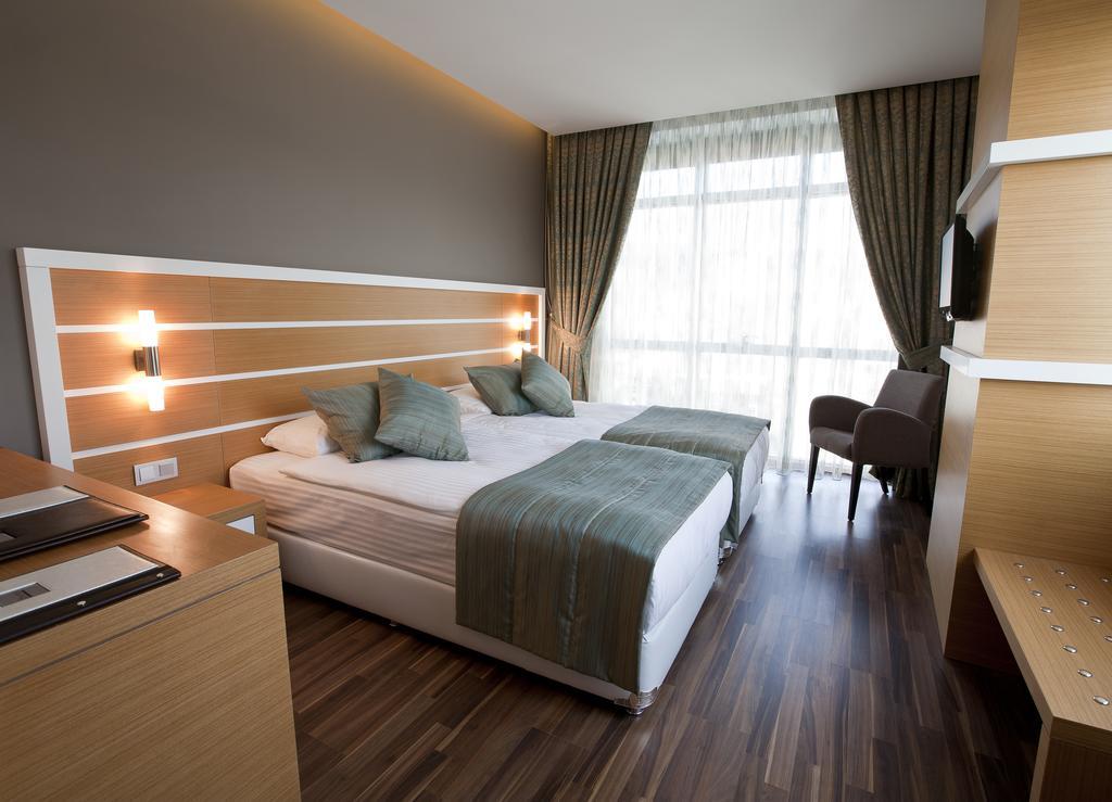 Fourway Hotel&Spa Dortyol Buitenkant foto